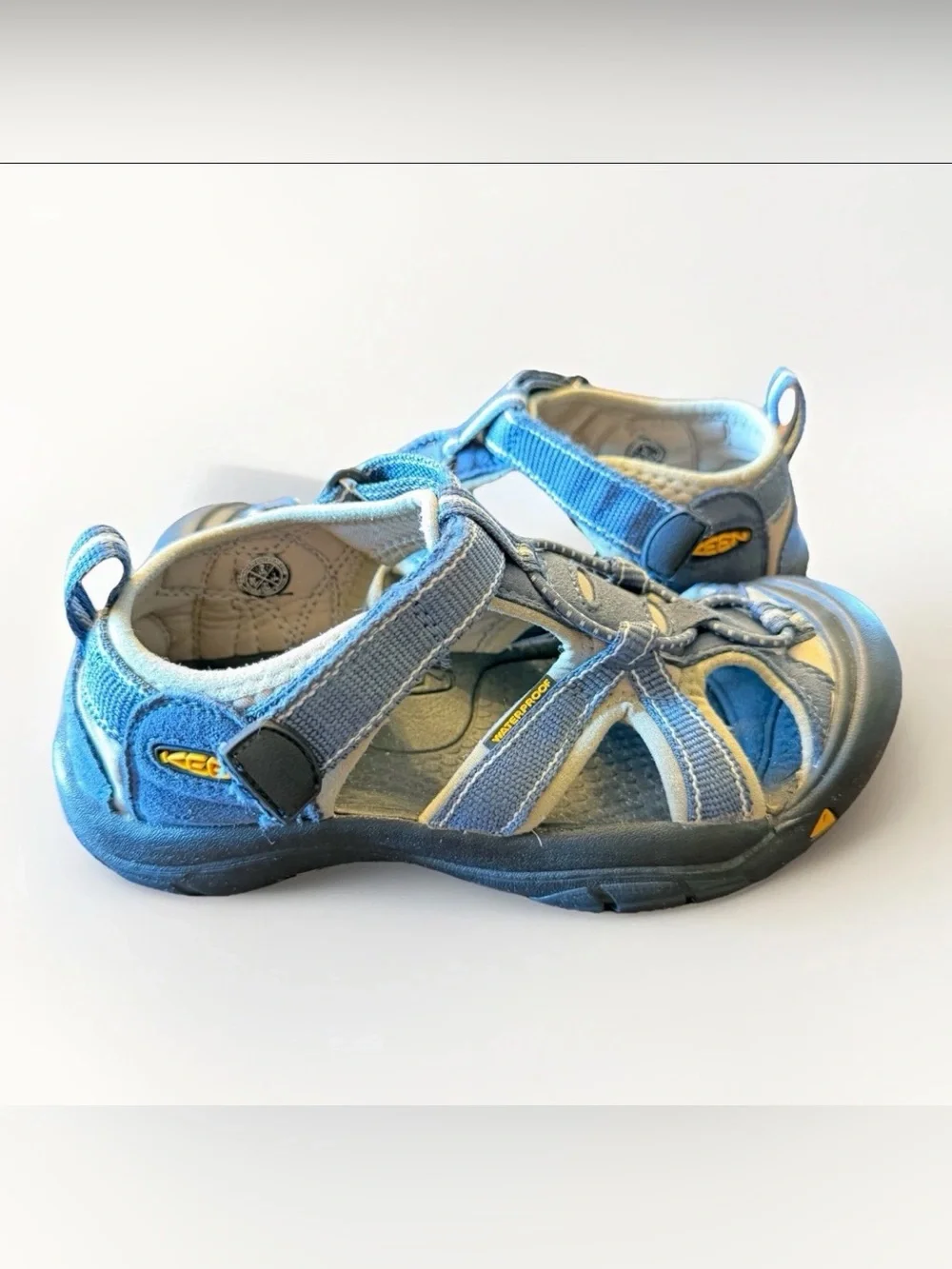 Keen Newport H2 Kids Waterproof Hiking Sandals Size 2 Blue Outdoor Trail Shoes